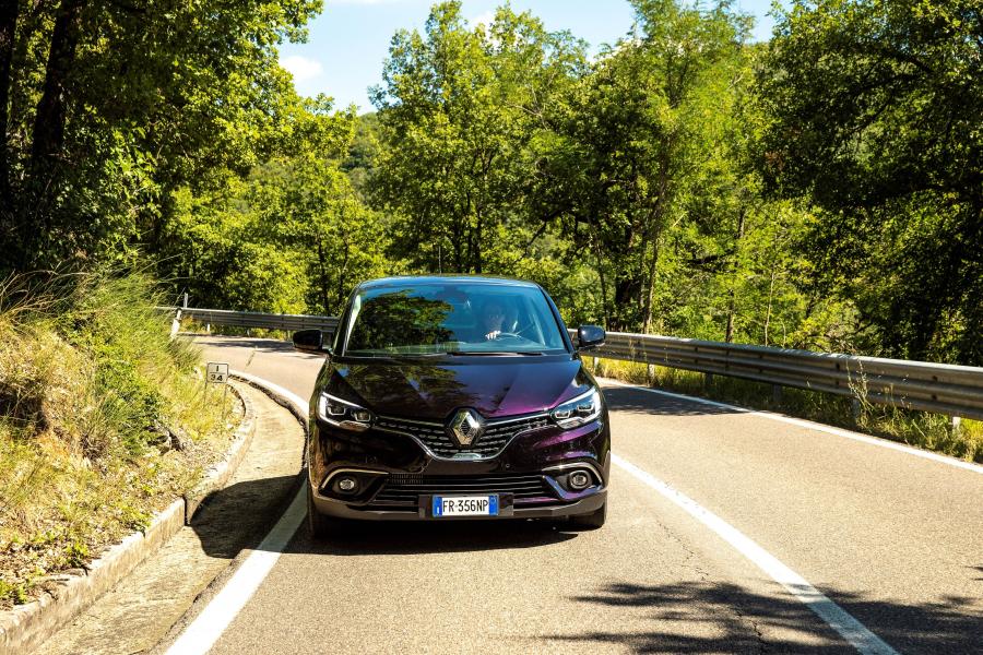  Renault Scenic Initiale Paris (J9) 2017 года  (WW) (фото 27 из 30)